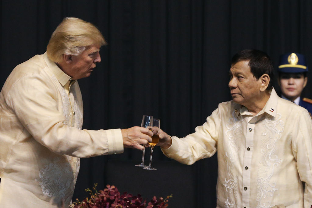 President Trump toasts with Philippines President Rodrigo Duterte