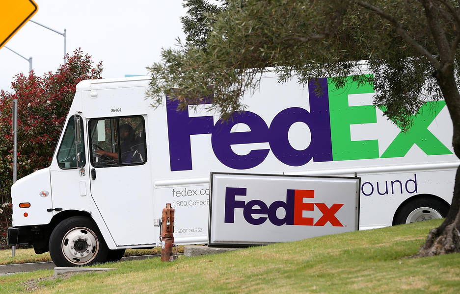 FedEx charged with delivering drugs from illegal online pharmacies