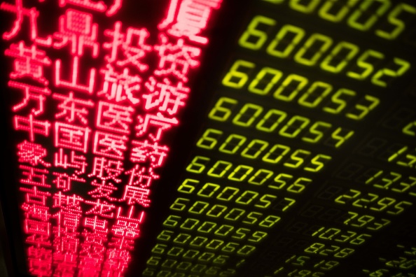 Hong Kong and mainland Chinese stocks plunged as trade war threat mounted.