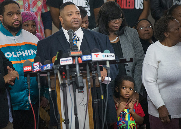 Rev. Marvin Hunter speaks out about the fatal shooting of Laquan McDonald 