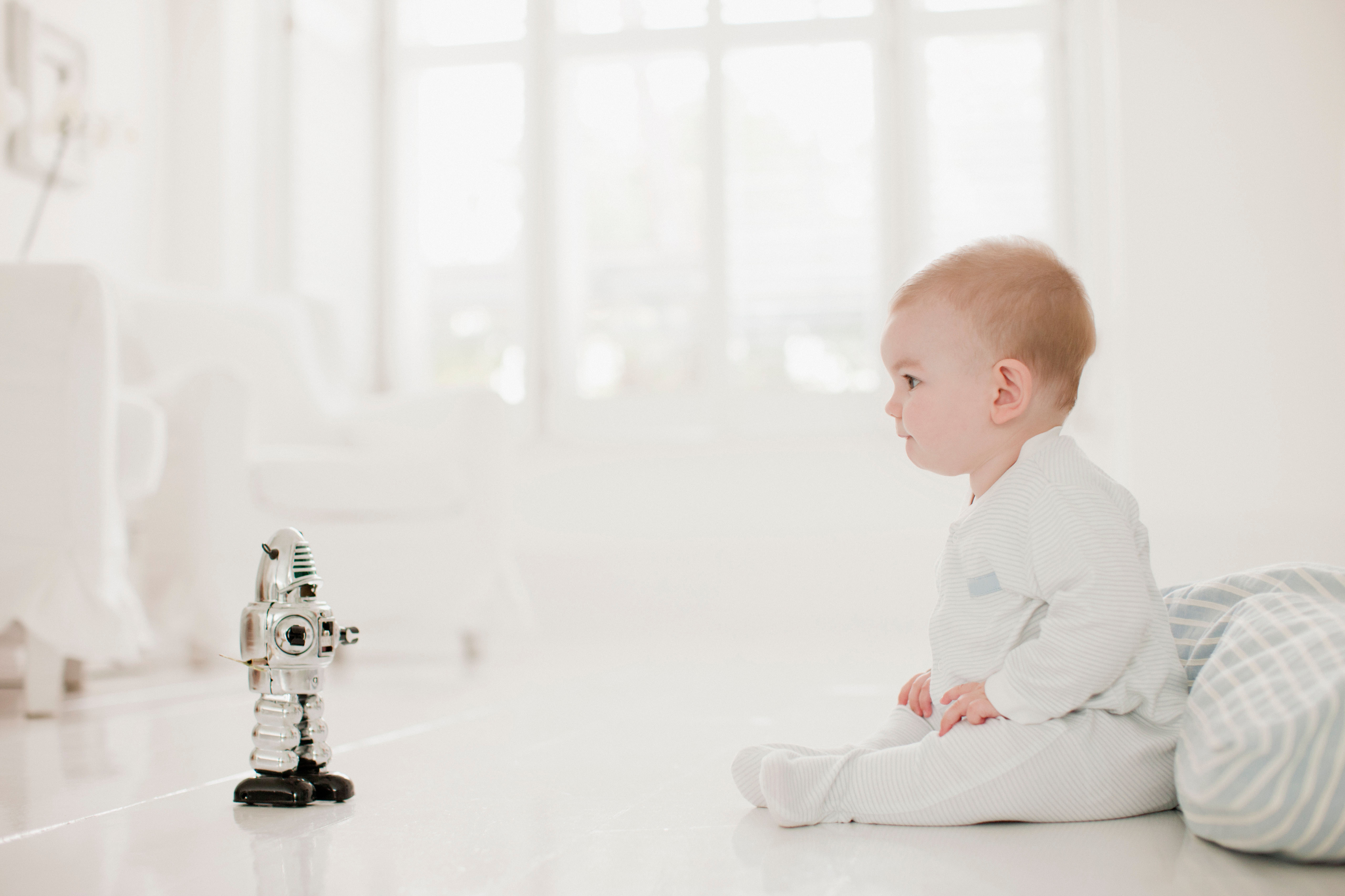 Can a robot replace a parent?