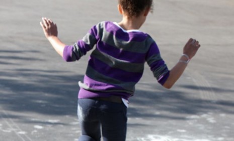 Are skinny jeans like Gap&#039;s (shown here) a bad idea for kids?