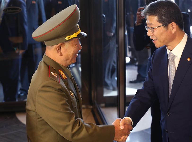 North Korea, South Korea agree to resume talks