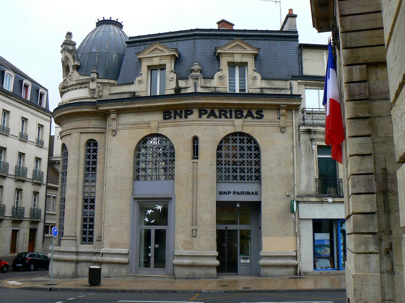 Report: French bank BNP Paribas agrees to pay the U.S. record $9 billion fine