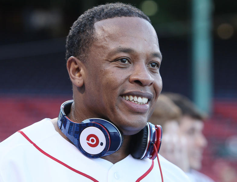 Apple officially buys Beats in $3 billion deal