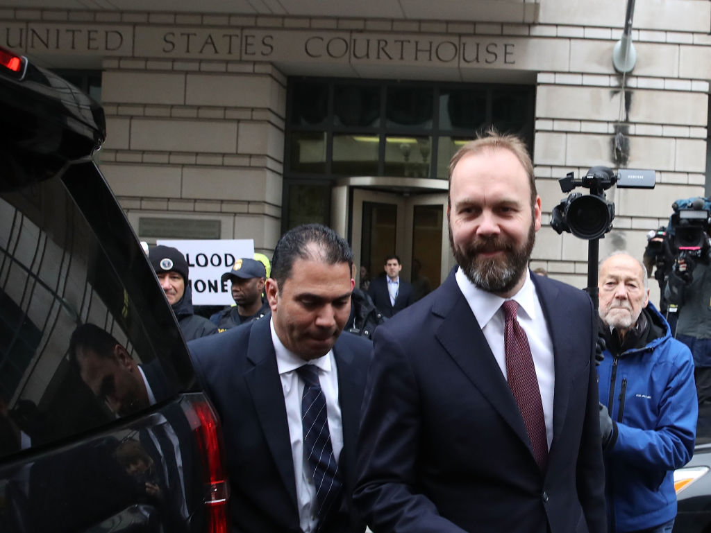Rick Gates allegedly talks to Russian spies