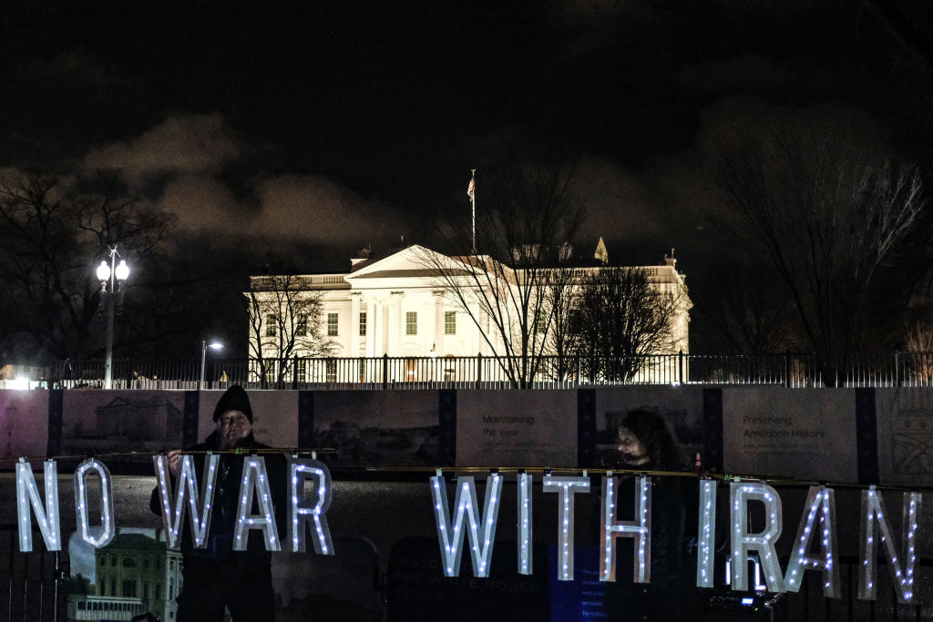 Anti-war protesters outside the White House
