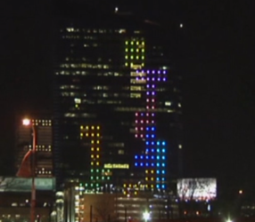 Watch a 29-story Tetris game played on a Philadelphia skyscraper