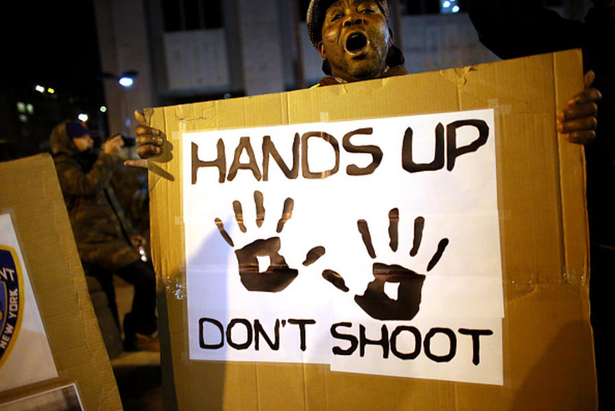 Fatal shooting of unarmed black man by Phoenix officer sparks protest