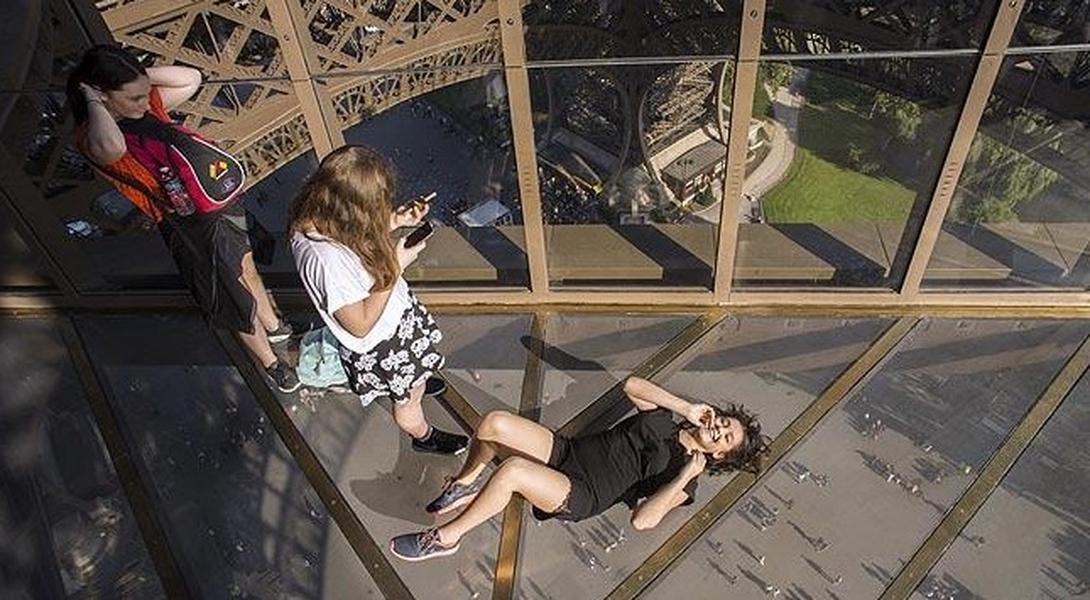 Eiffel Tower&#039;s new glass floor gives visitors a different view of Paris