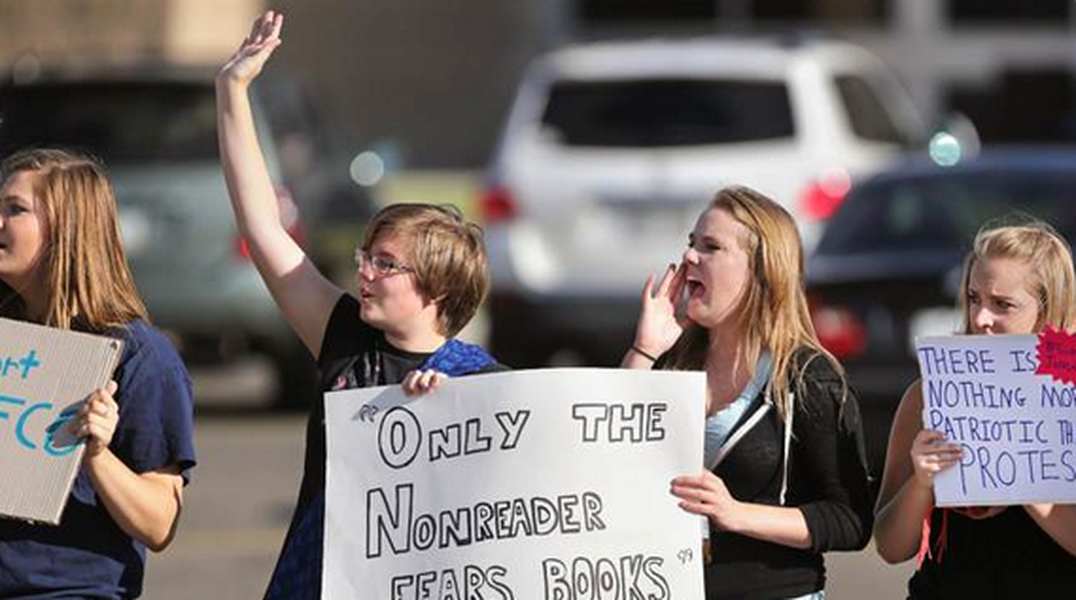 Colorado students protest changes to history curriculum that promotes patriotism