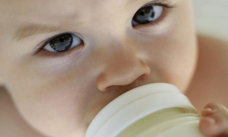 Babies reared on formula, rather than breast milk, are more susceptible to extra weight gain, says a Georgia-based pediatrician.