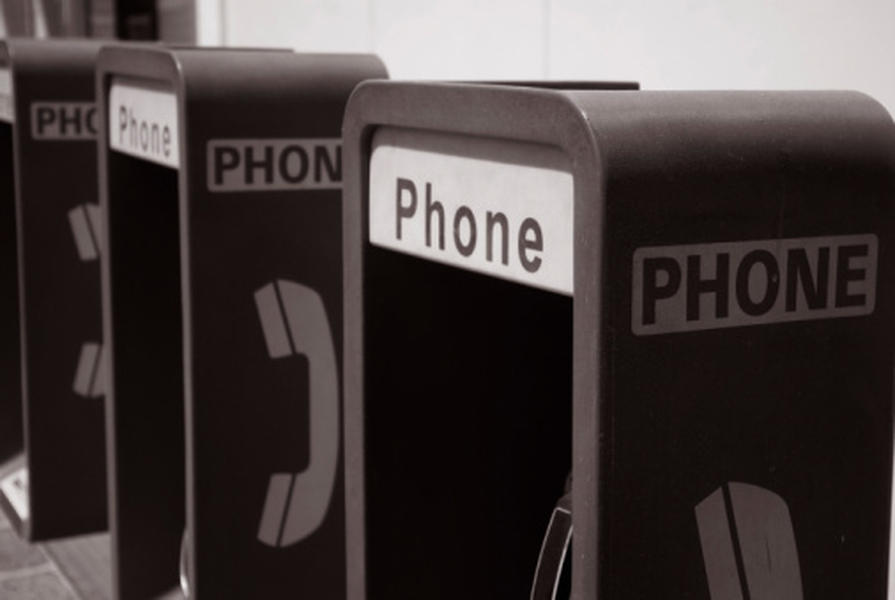 NYC is looking to transform old phone booths into Wi-Fi hot spots
