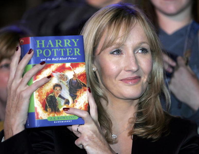 J.K. Rowling to publish new Harry Potter stories in time for Christmas