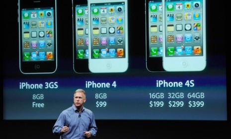 Instead of the iPhone 5 debut many people had hoped for, Apple Senior Vice President Phil Schiller unveiled an iPhone 4S on Tuesday, and disappointed many Apple fans in the process.