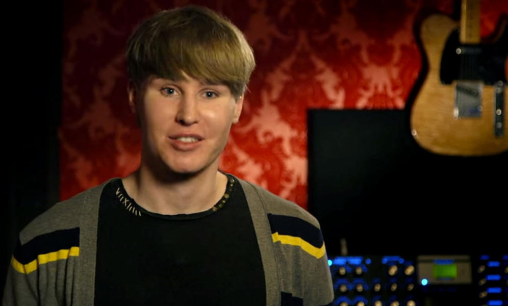Songwriter inexplicably gets plastic surgery to look like Justin Bieber, fails