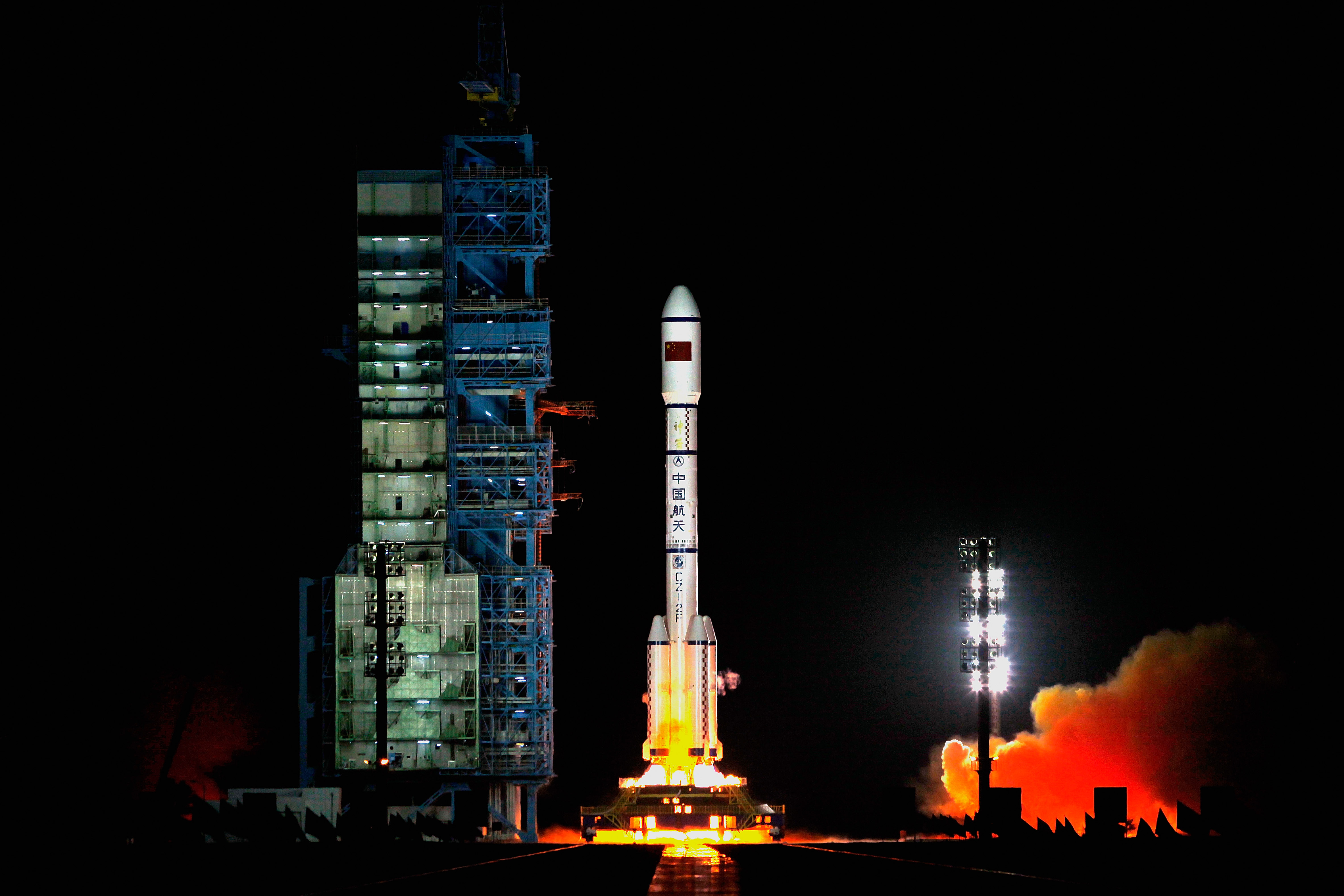 A Long March 2F rocket carrying the country&#039;s first space laboratory module Tiangong-1 lifts off from the Jiuquan Satellite Launch Center on September 29, 2011.