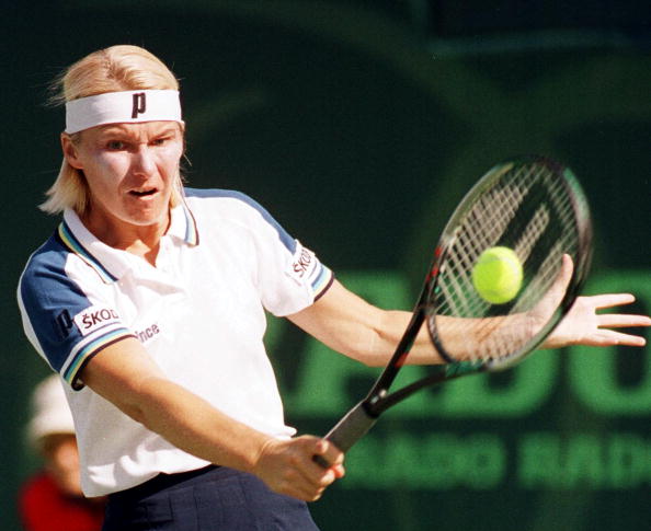 Jana Novotna facing Venus Williams in 1999.