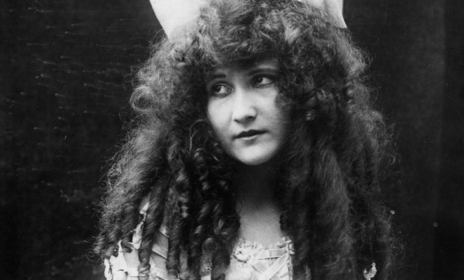 1900s girl