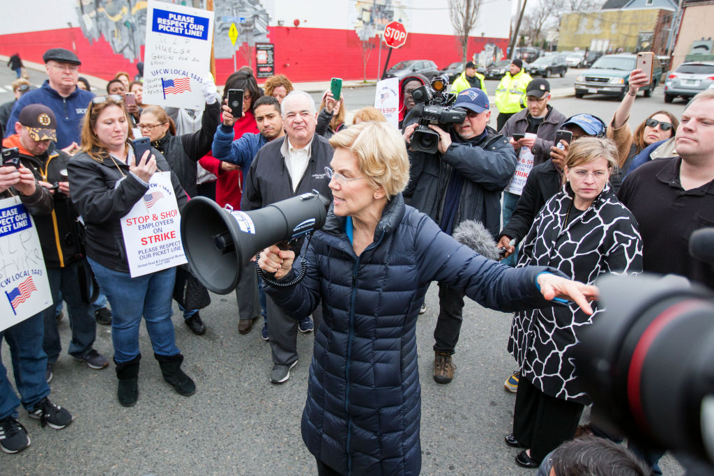 Elizabeth Warren on the picket line