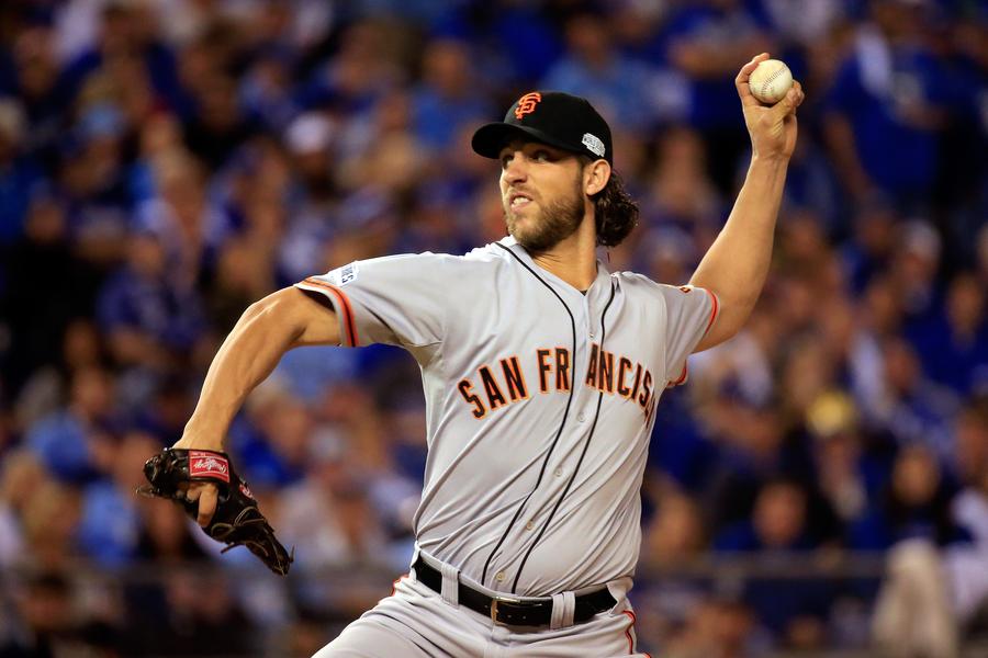 Giants beat Royals to take Game 1 of the World Series