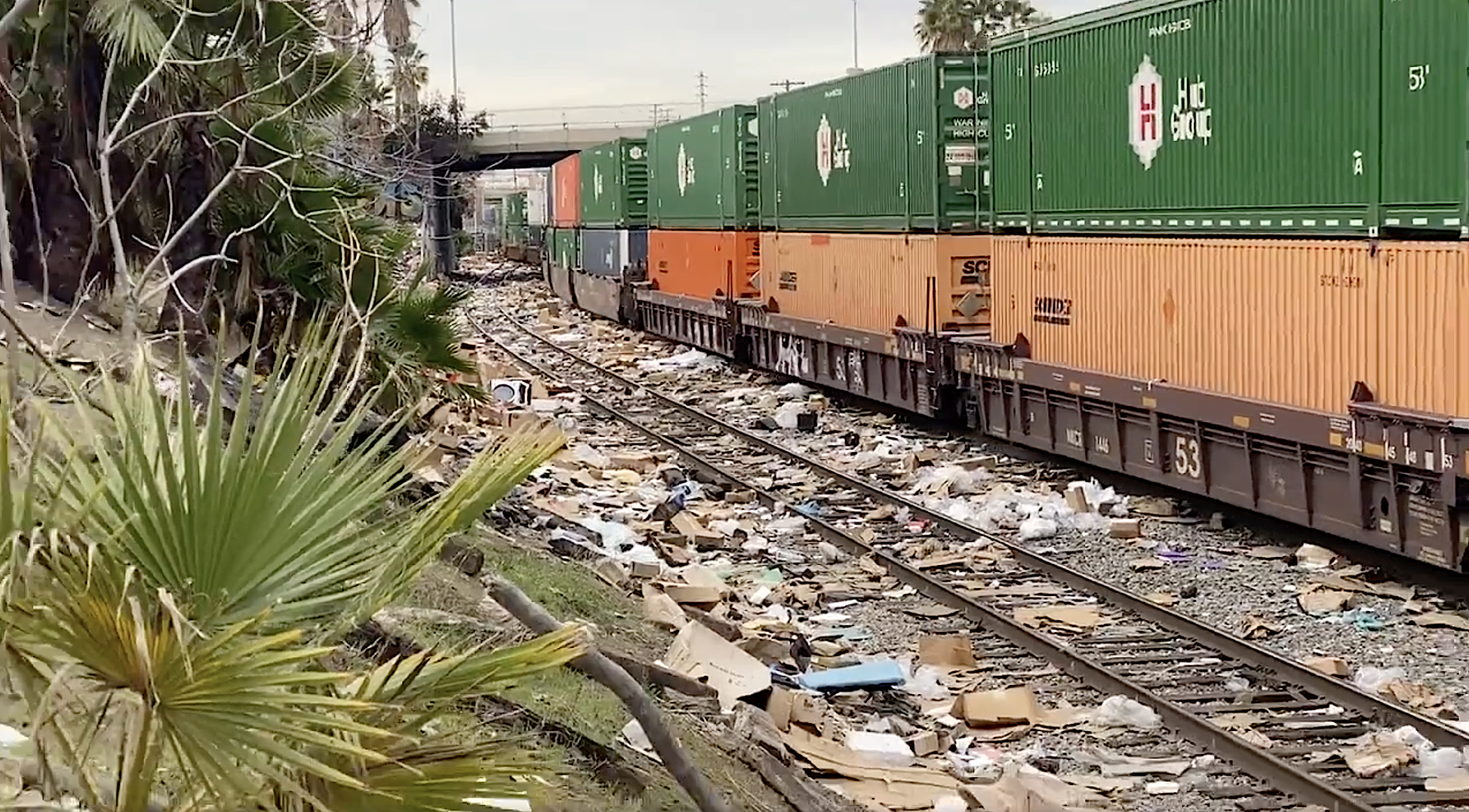 Train tracks in Los Angeles