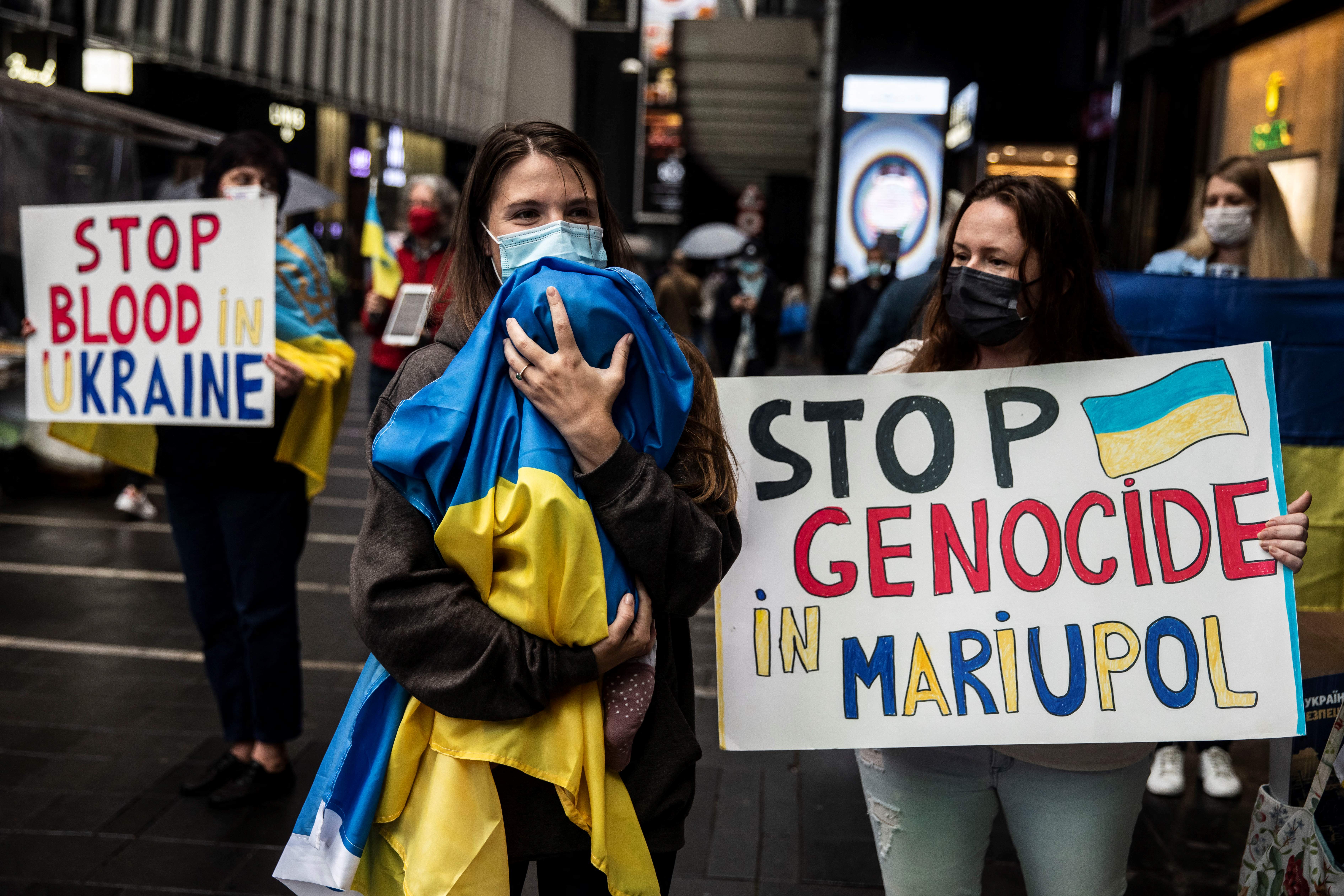 People protest Russia&#039;s invasion of Ukraine in Hong Kong