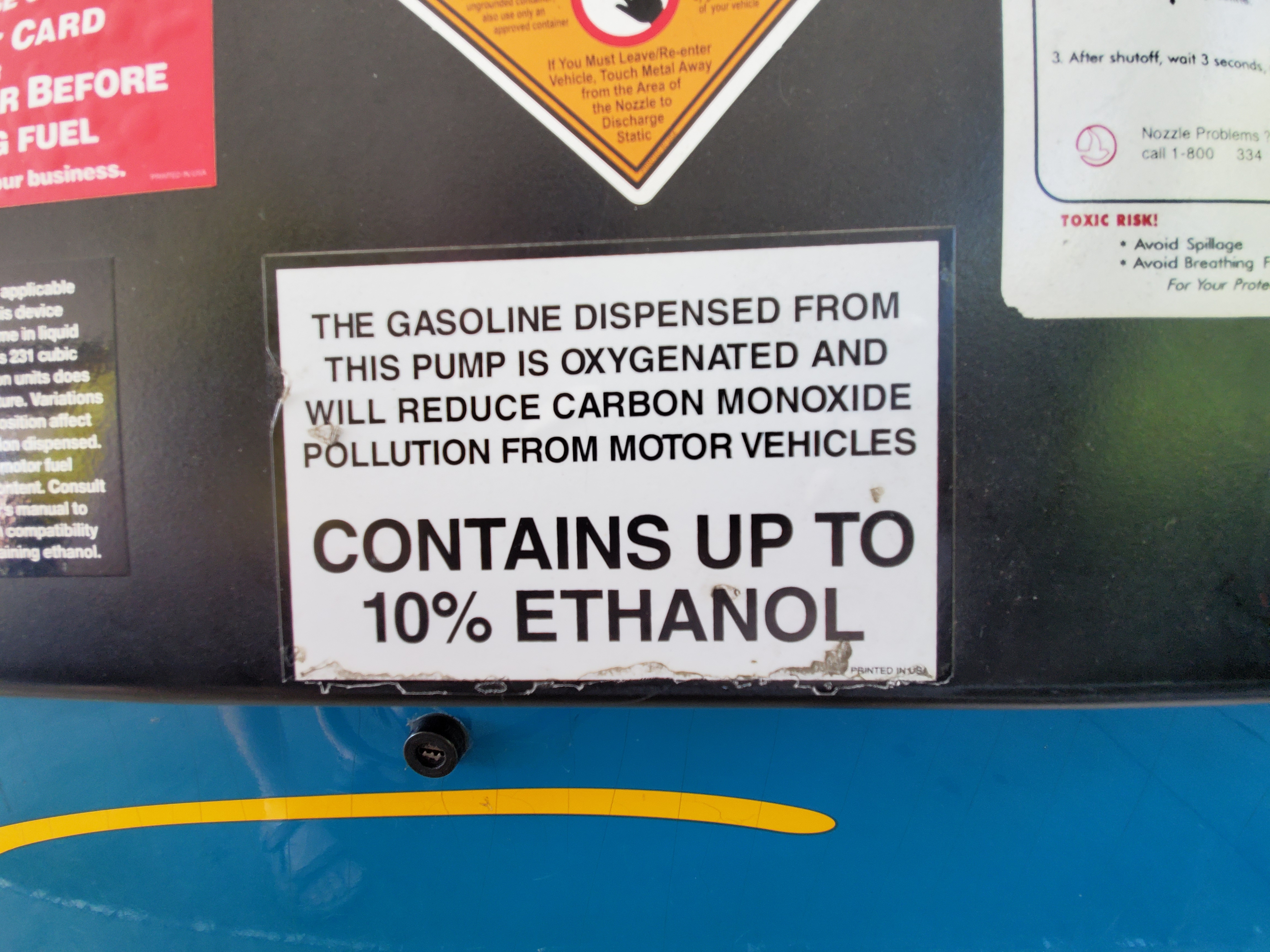 A gas pump notice 