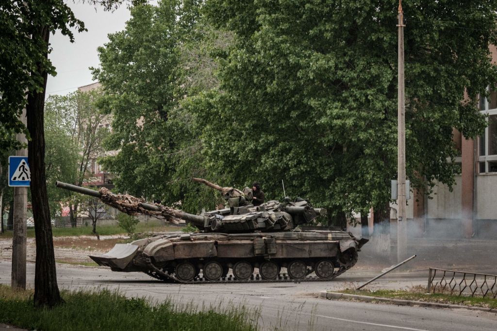 Ukrainian tank in Sievierodonetsk