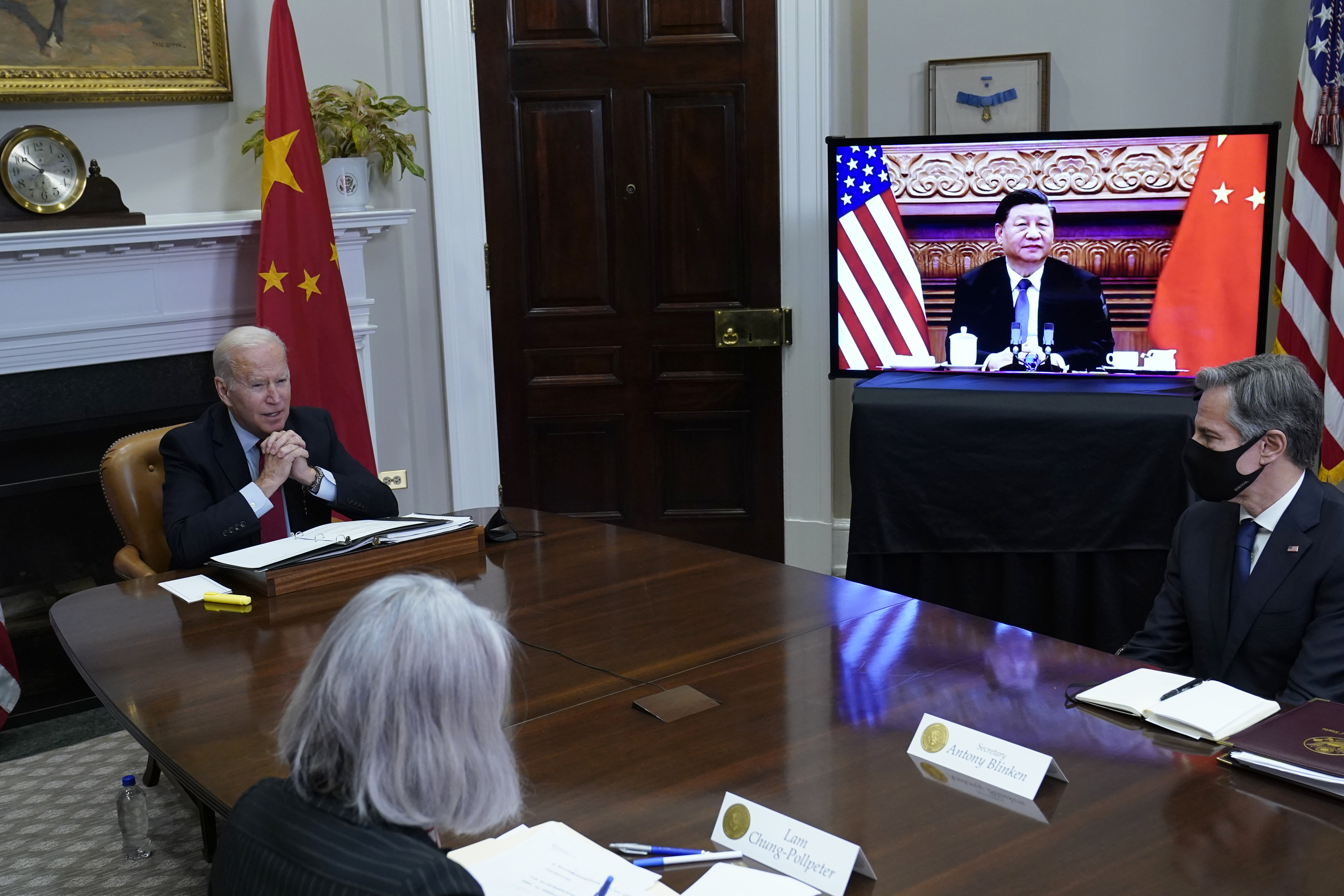 Biden in a virtual meeting with Xi Jinping.