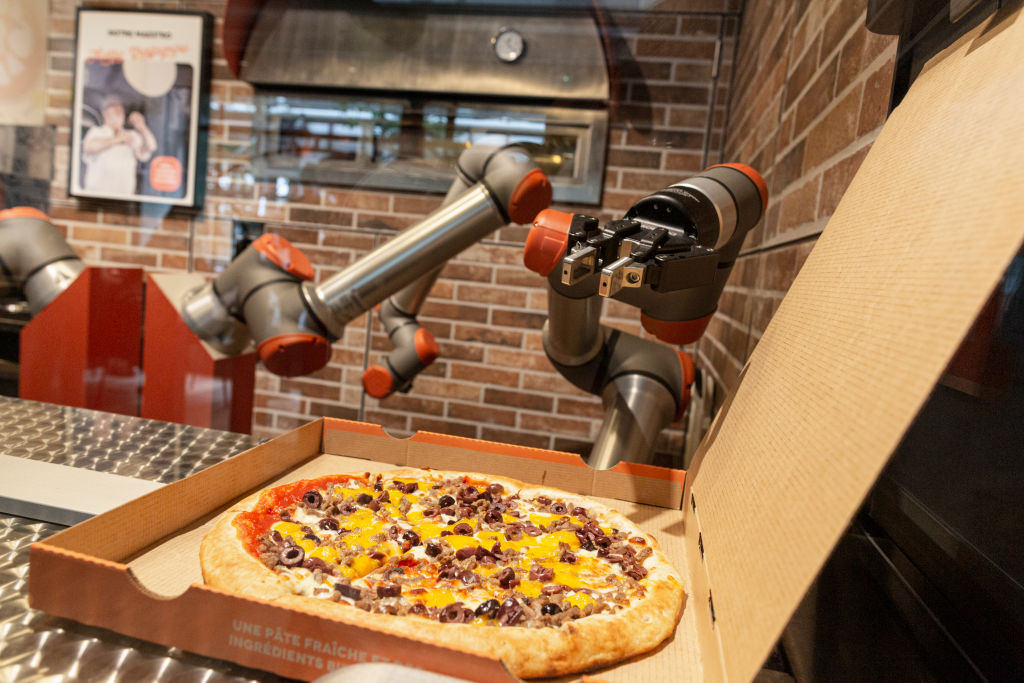 Paris&#039;s first robotic pizzeria.