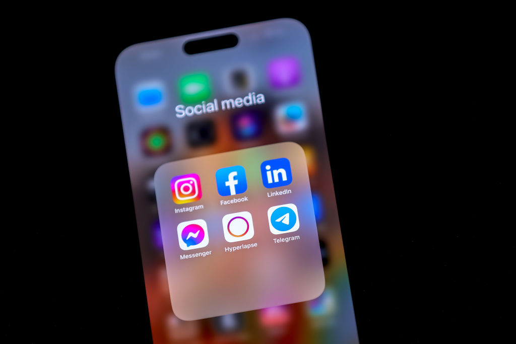 logos of social media applications Instagram, Facebook, LinkedIn, Messenger, Hyperlapse and Telegram