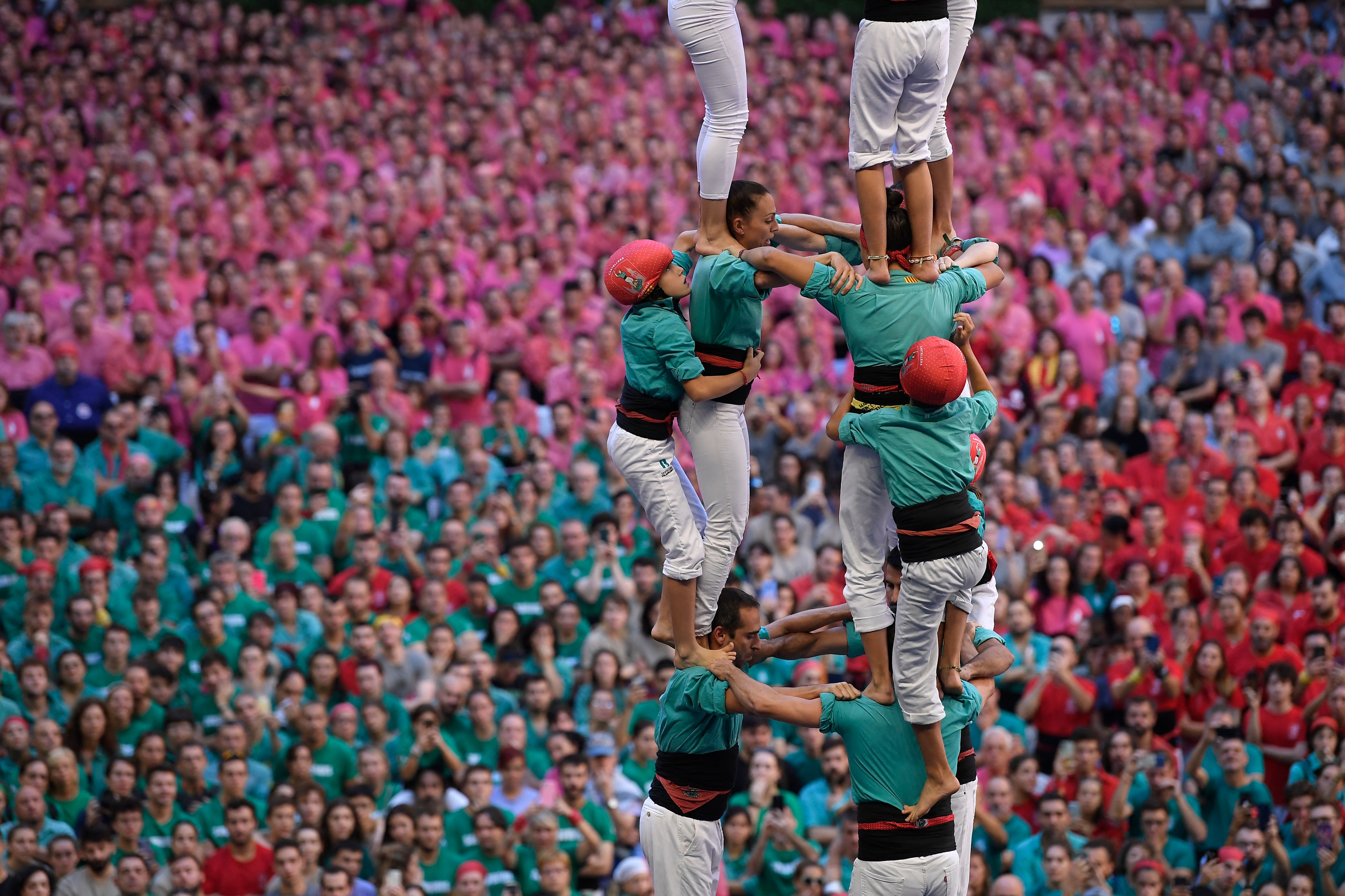 A human tower.