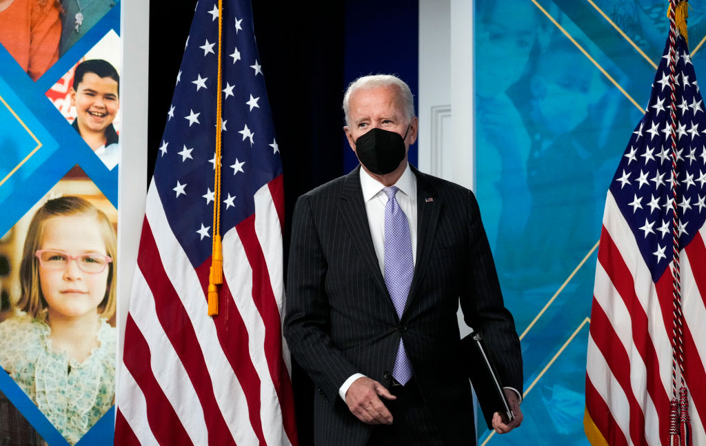 Joe Biden wearing a mask