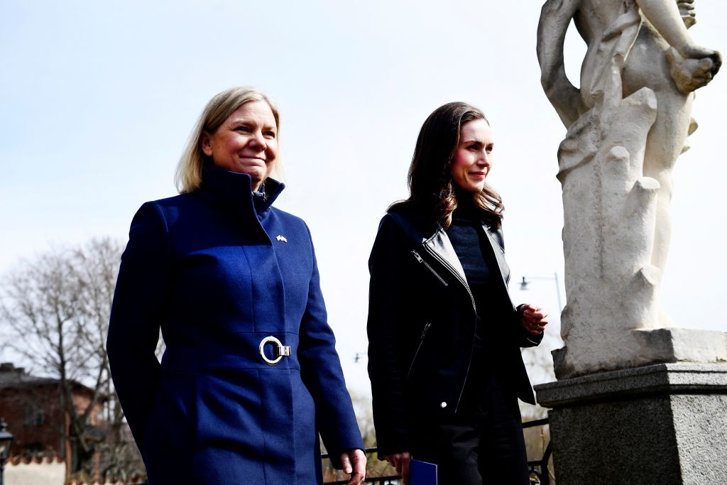Swedish Prime Minister Magdalena Andersson and Finnish Prime Minister Sanna Marin