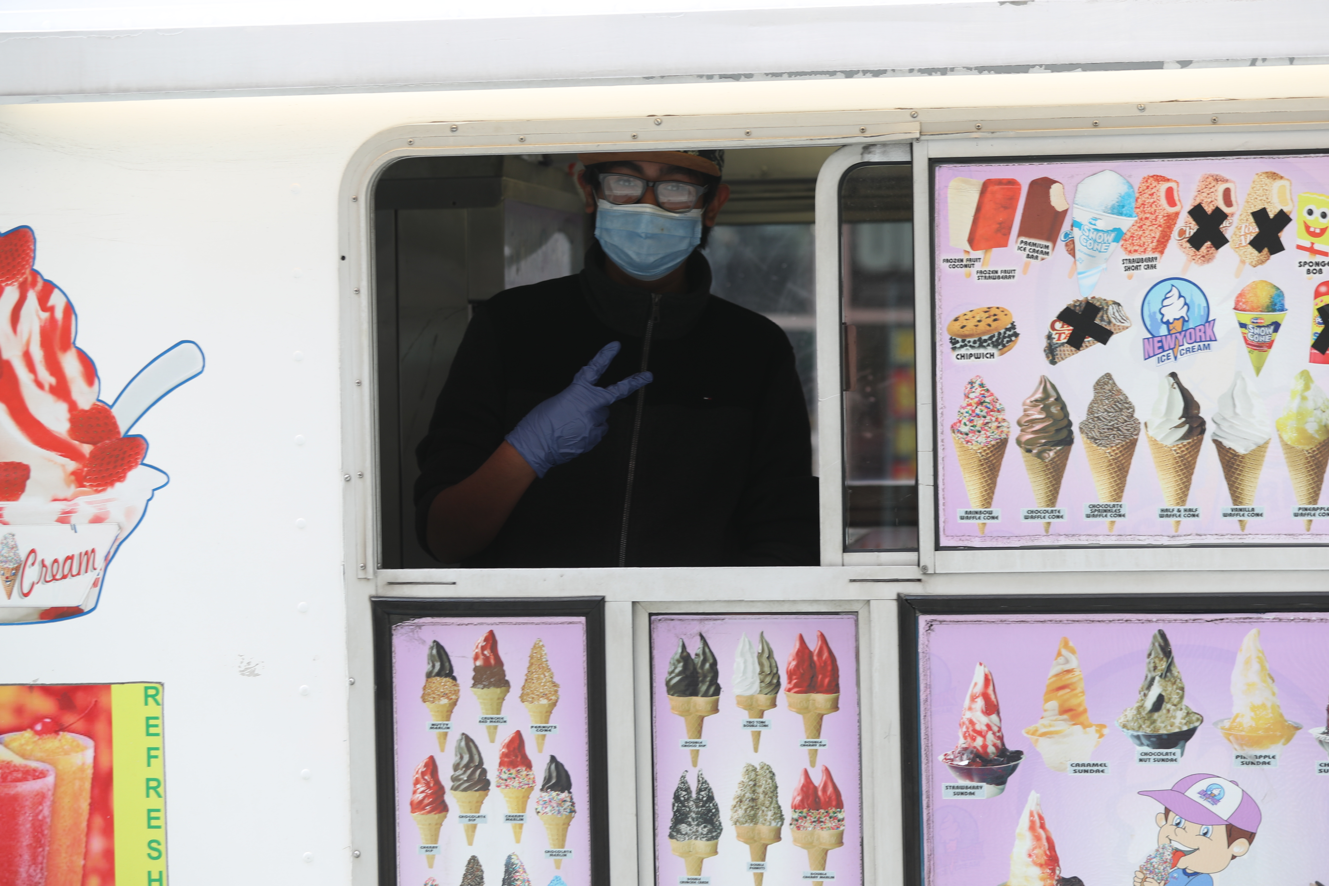An ice cream truck that&#039;s sold out of Choco Tacos