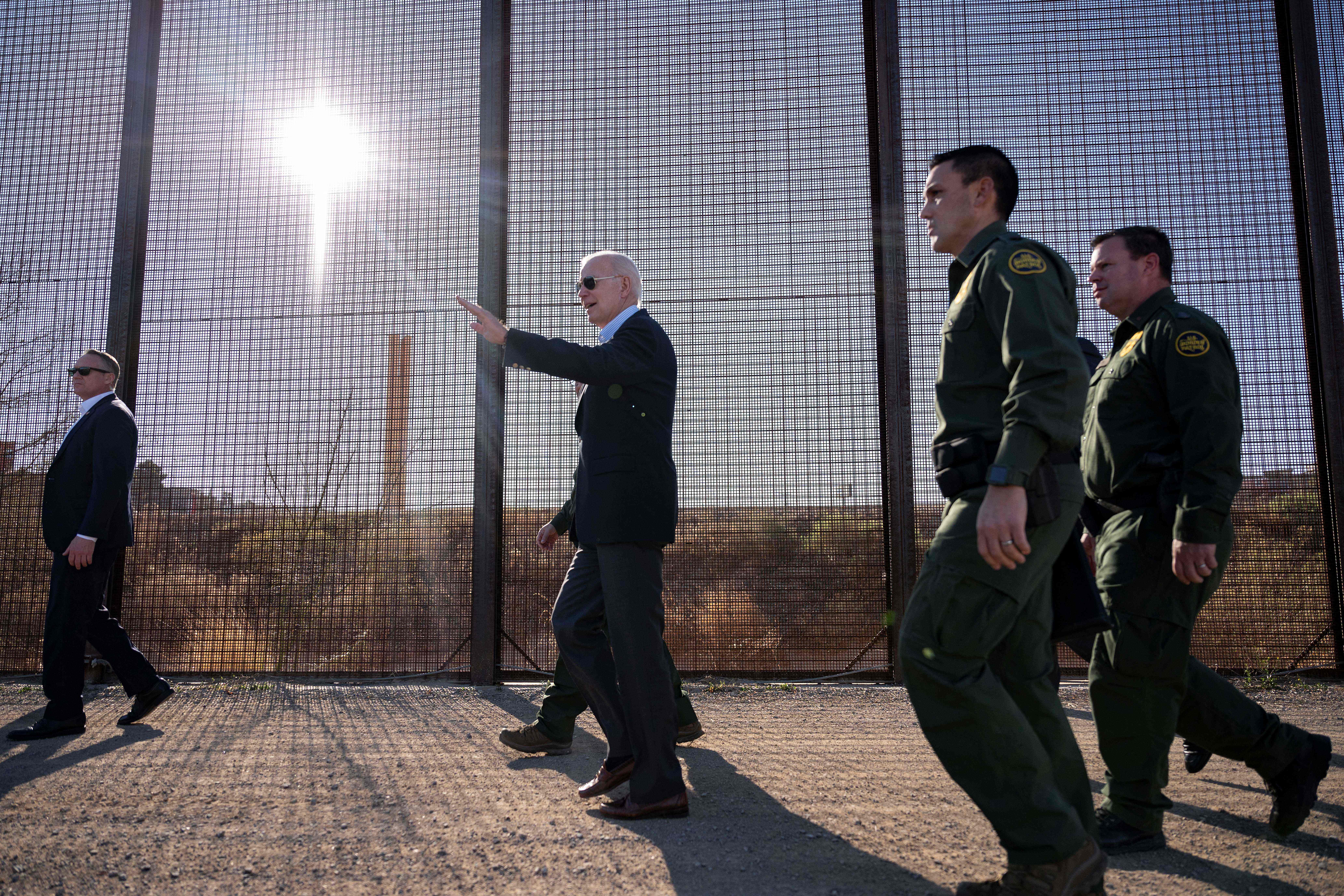 Biden visits U.S. southern border